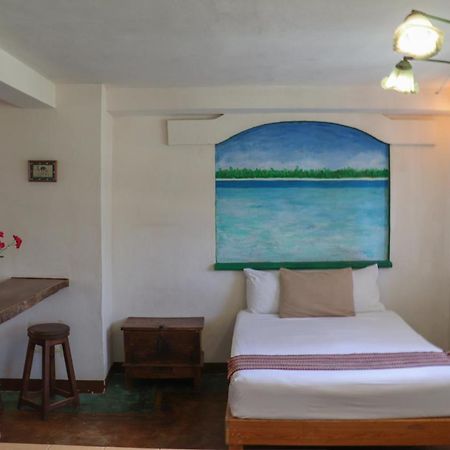 Hostal & Suites Pata De Perro Bacalar Exteriör bild